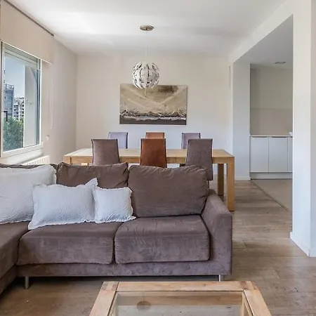 Rent Avenida Diagonal Appartamento Barcellona