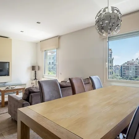 Rent Avenida Diagonal Барселона