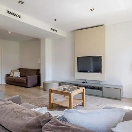 Rent Avenida Diagonal Апартаменты Барселона