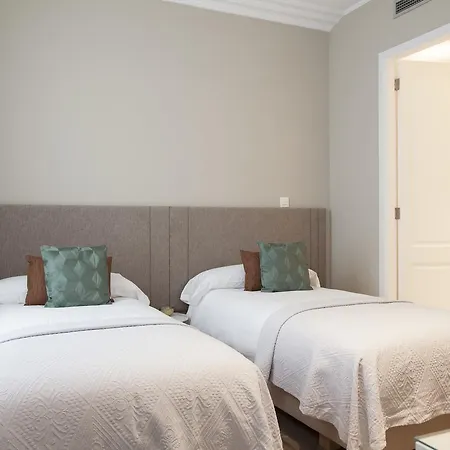 Rent Avenida Diagonal Барселона